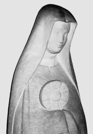 statue de Sainte Claire du monastère de Paris
